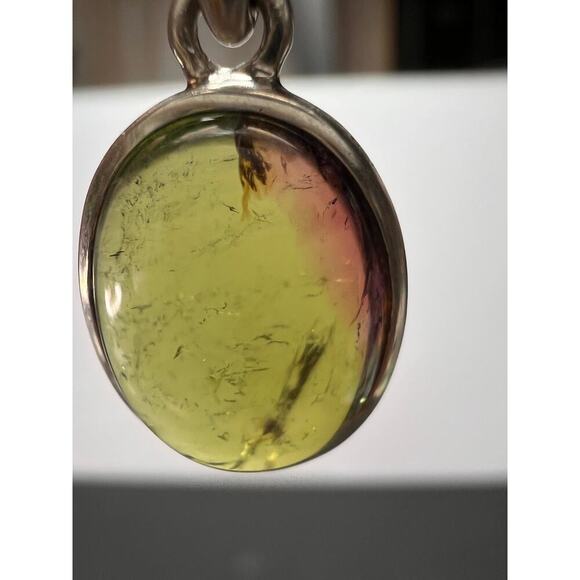 NEW Green with pink tourmaline sterling silver pendant 2.34 grams - Picture 10 of 12
